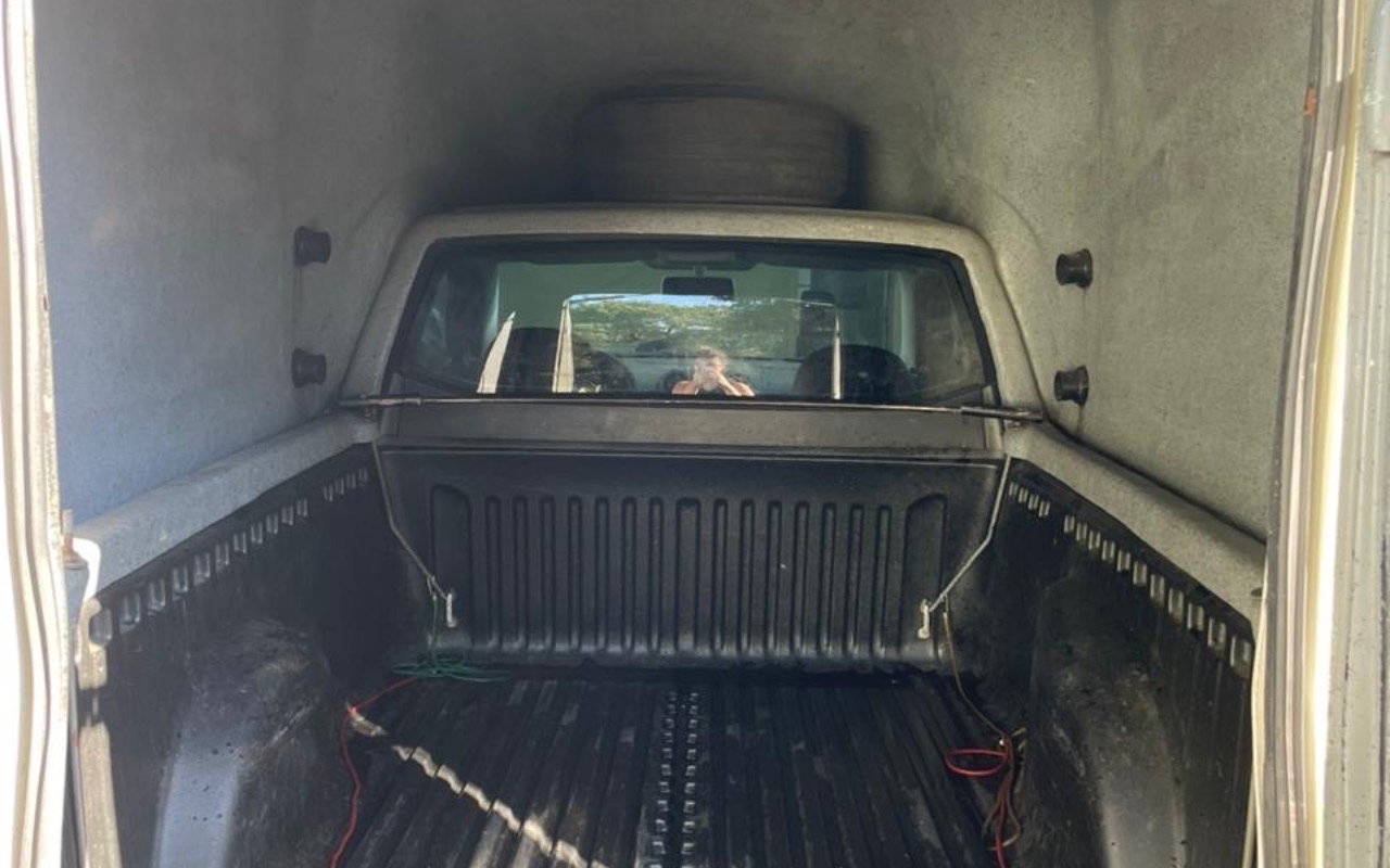 imagem-https://www.socarrao.com.br/sc-vehicle-images-prod/1478447/1778851232138-YWZhMGQxYTItYjJkNS00NThiLTg0ZmEtODhlMzUzNmEzZWQ4LmpwZWc.jpeg