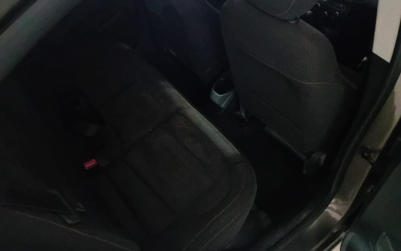imagem-https://www.socarrao.com.br/sc-vehicle-images-prod/1478541/1778852364149-V2hhdHNBcHAgSW1hZ2UgMjAyNi0wNS0xNSBhdCAwOS4zOC40Mi5qcGVn.jpeg
