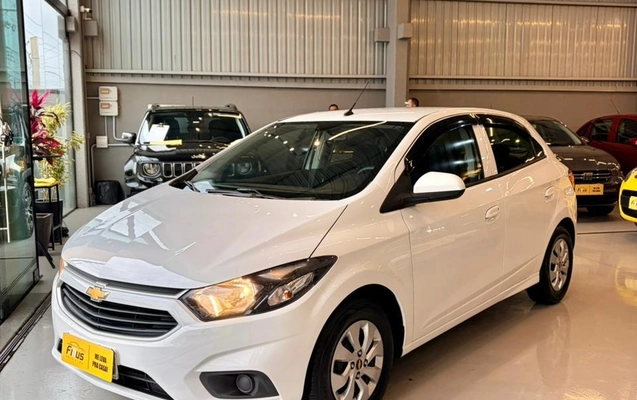 imagem-https://www.socarrao.com.br/sc-vehicle-images-prod/1478625/1778853497548-7af9953e-a488-4be6-9f05-c2175b5f34b1.jpg