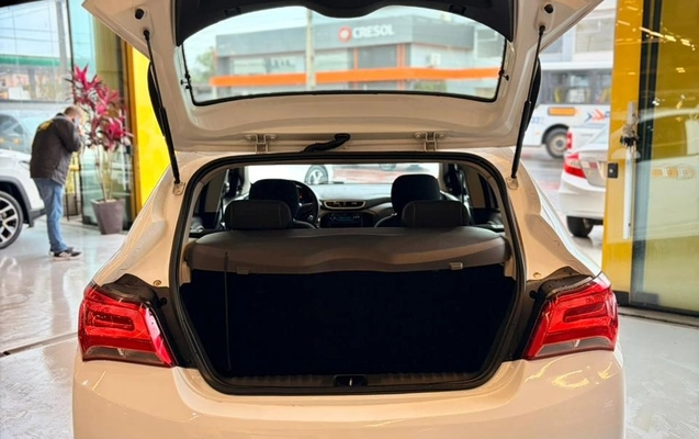 imagem-https://www.socarrao.com.br/sc-vehicle-images-prod/1478625/1778853497549-3f5e72b9-4b35-40e2-9ac1-980efec17a60.jpg