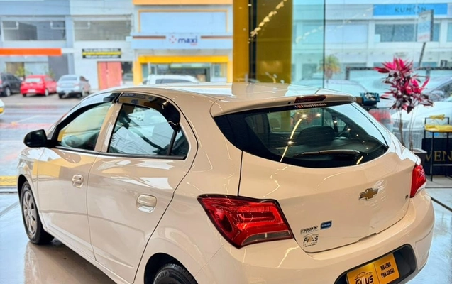 imagem-https://www.socarrao.com.br/sc-vehicle-images-prod/1478625/1778853497549-c7f66b88-02e8-43fd-8030-a9303bec1119.jpg