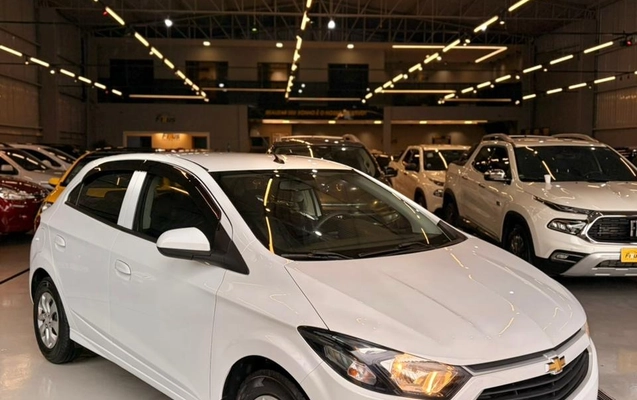 imagem-https://www.socarrao.com.br/sc-vehicle-images-prod/1478625/1778853497551-08b6f67a-f4b2-440b-a70b-8e386fae85bb.jpg