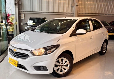 Chevrolet Onix 2018 Branco — foto 1 de 3