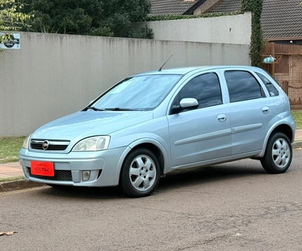 Chevrolet Corsa 2011 Prata — foto 1 de 3