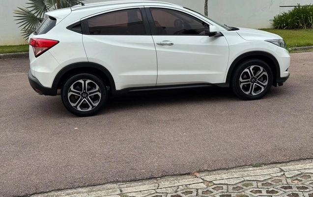 imagem-https://www.socarrao.com.br/sc-vehicle-images-prod/1478714/1788962157076-8091017_17_B_7215746a88.jpeg