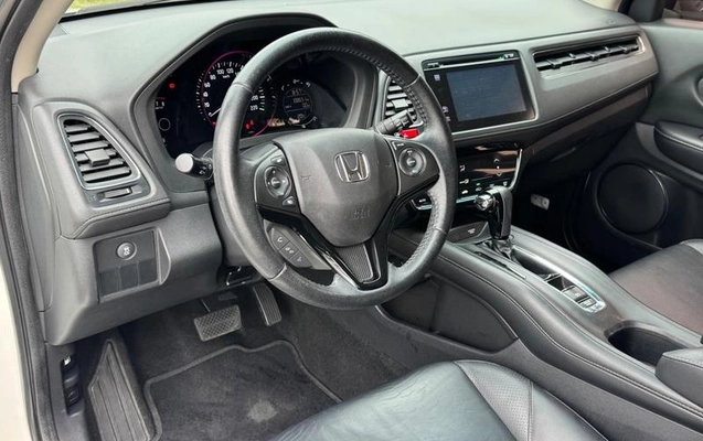 imagem-https://www.socarrao.com.br/sc-vehicle-images-prod/1478714/1788962157078-8091017_11_B_7c9bf86f55.jpeg