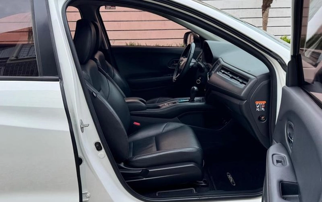 imagem-https://www.socarrao.com.br/sc-vehicle-images-prod/1478714/1788962157095-8091017_11_B_8ecd6ff1ea.jpeg