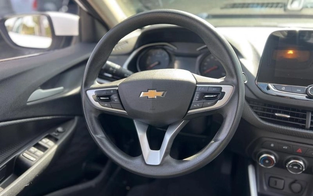 imagem-https://www.socarrao.com.br/sc-vehicle-images-prod/1478775/1787834175706-8088837_17_B_59fde751dc.jpeg