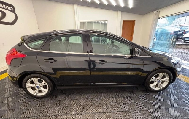imagem-https://www.socarrao.com.br/sc-vehicle-images-prod/1478792/1787772377937-7970548_4_B_f4cdbb535a.jpeg