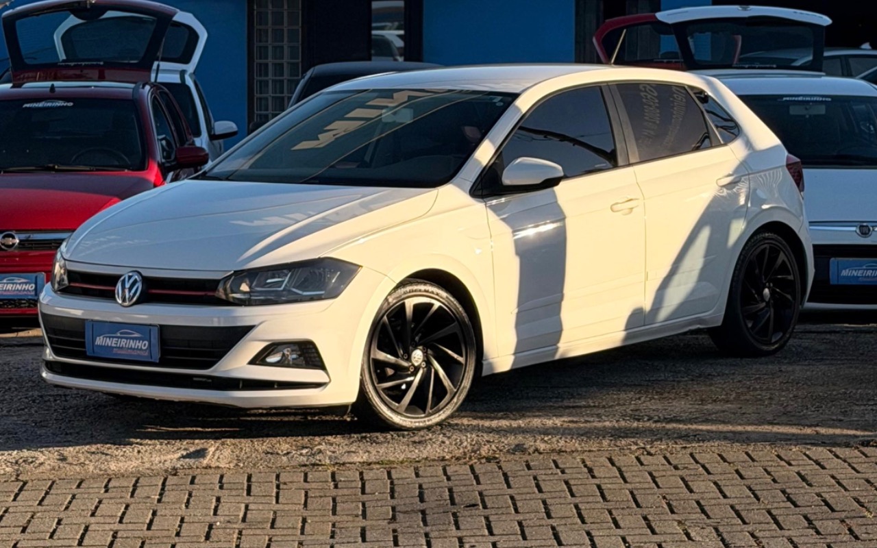 Volkswagen Polo 1.0 Flex 12V 5p na cor Branco em Pinhais / PR - 1478833