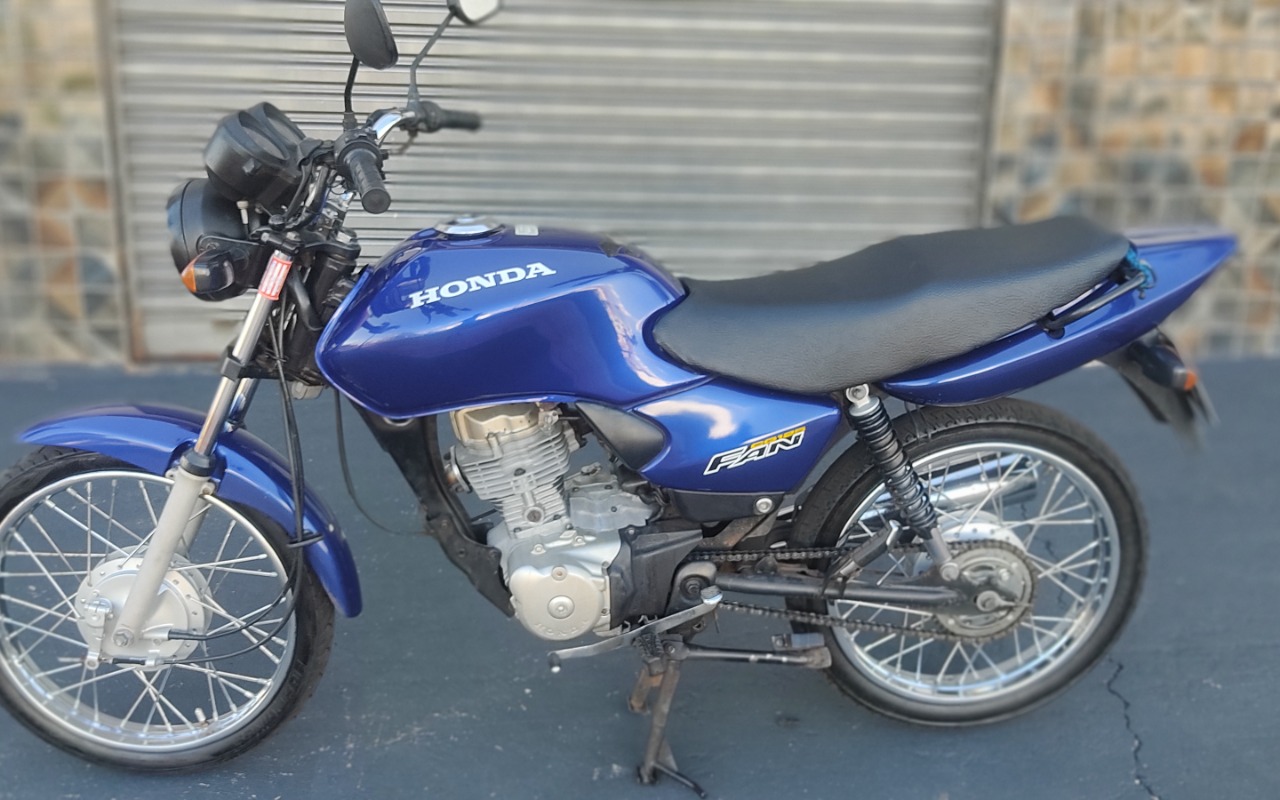 Honda CG 125 FAN / FAN KS / 125 i FAN 2005 Azul — foto 1 de 3