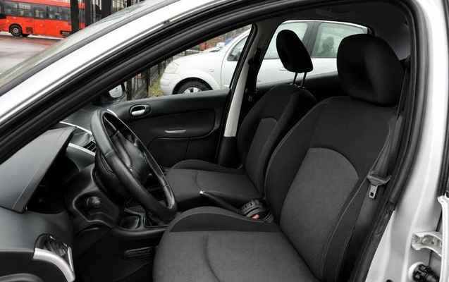 imagem-https://www.socarrao.com.br/sc-vehicle-images-prod/1479693/1787925100295-8069191_3_B_95eb2f1714.jpeg