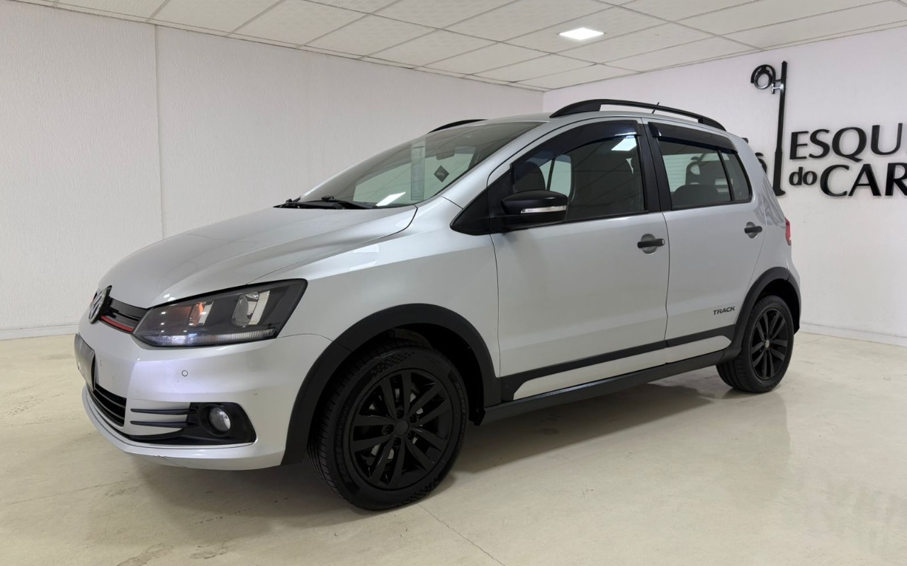 Volkswagen Fox 2017 Prata — foto 1 de 3