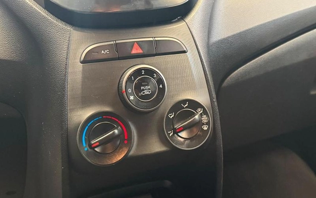 imagem-https://www.socarrao.com.br/sc-vehicle-images-prod/1479737/1789225347561-8087085_12_B_8f9da33731.jpeg