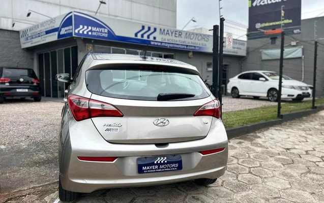 imagem-https://www.socarrao.com.br/sc-vehicle-images-prod/1480388/1788010162626-7760293_2_B_47b873040e.jpeg