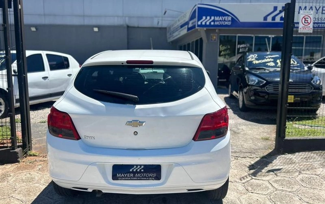 imagem-https://www.socarrao.com.br/sc-vehicle-images-prod/1481404/1788010220015-7816373_10_B_2d86c30828.jpeg