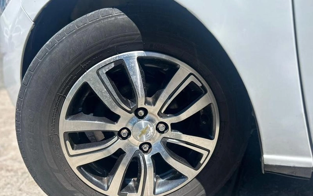 imagem-https://www.socarrao.com.br/sc-vehicle-images-prod/1481404/1788010220017-7816373_2_B_ecfe9dc20e.jpeg