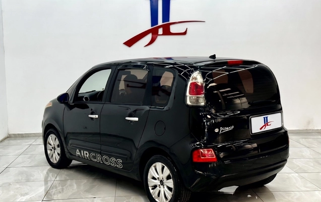 imagem-https://www.socarrao.com.br/sc-vehicle-images-prod/1482425/1788527291432-8025262_5_B_3cd982c3ae.png