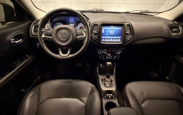 imagem-https://www.socarrao.com.br/sc-vehicle-images-prod/1482786/1782826754149-8053034_9_B_dc6b7e5f73.jpeg