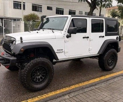 Jeep Wrangler 2015 Branco — foto 1 de 3