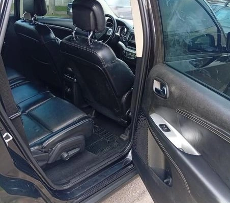 imagem-https://www.socarrao.com.br/sc-vehicle-images-prod/1485114/1785507367118-8087866_0_B_7e2cf7b341.jpeg