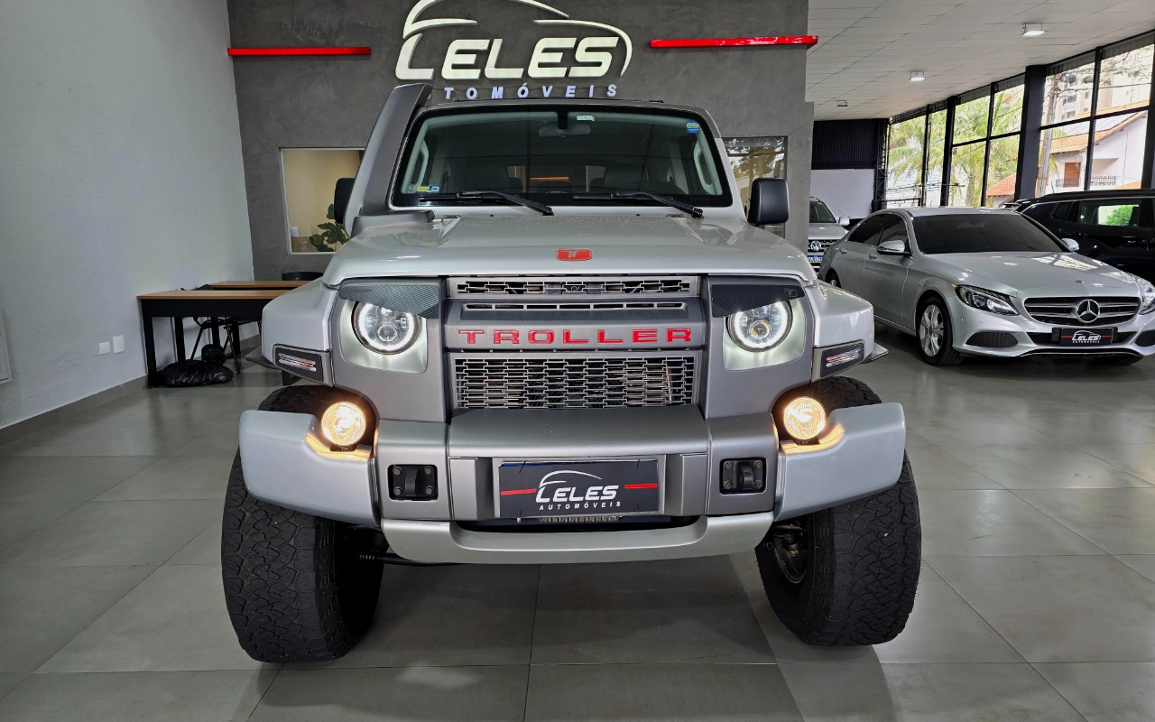 imagem-https://www.socarrao.com.br/sc-vehicle-images-prod/1486316/1778878035949-MjAyNjA1MTRfMDk1ODE5LmpwZw.jpg