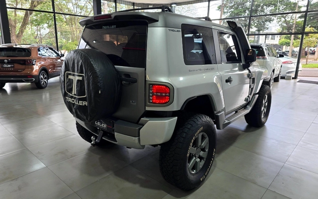 imagem-https://www.socarrao.com.br/sc-vehicle-images-prod/1486316/1778878036207-MjAyNjA1MTRfMDk1ODM2LmpwZw.jpg