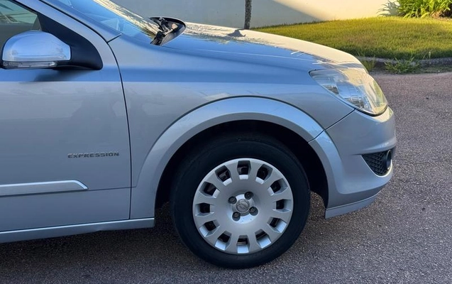 imagem-https://www.socarrao.com.br/sc-vehicle-images-prod/1492082/1788960304826-8094042_1_B_e09f6db0b0.jpeg