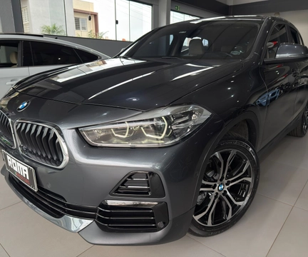 BMW X2 2022 Cinza — foto 1 de 3