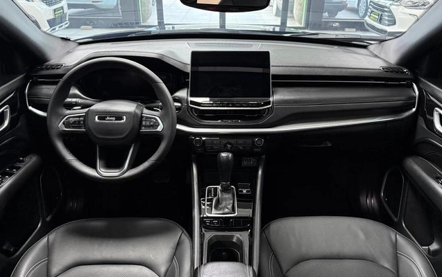 imagem-https://www.socarrao.com.br/sc-vehicle-images-prod/1506134/1788283376632-8082270_8_B_d204e5006b.jpeg