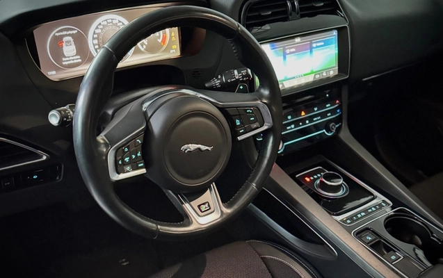 imagem-https://www.socarrao.com.br/sc-vehicle-images-prod/1506320/1788470152488-UYB1Wn88v1qogh6umZnMQDxUGRx2u44I.jpg