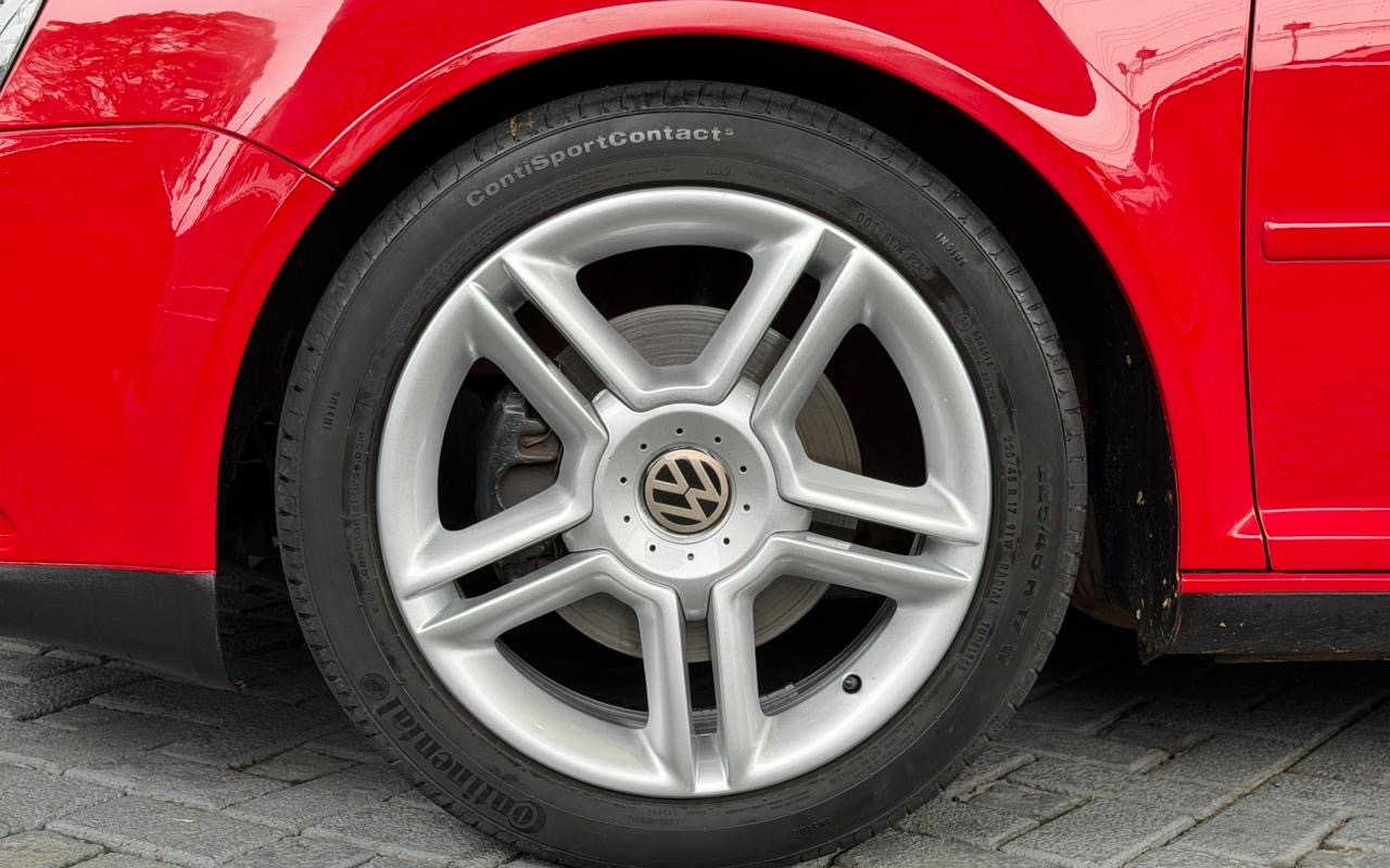 imagem-https://www.socarrao.com.br/sc-vehicle-images-prod/1506404/1778937596893-YmFlNWI1OWMtMDcxNS00OTBjLTgwMTEtYWU2NjA5YjljMGQ2LmpwZWc.jpeg