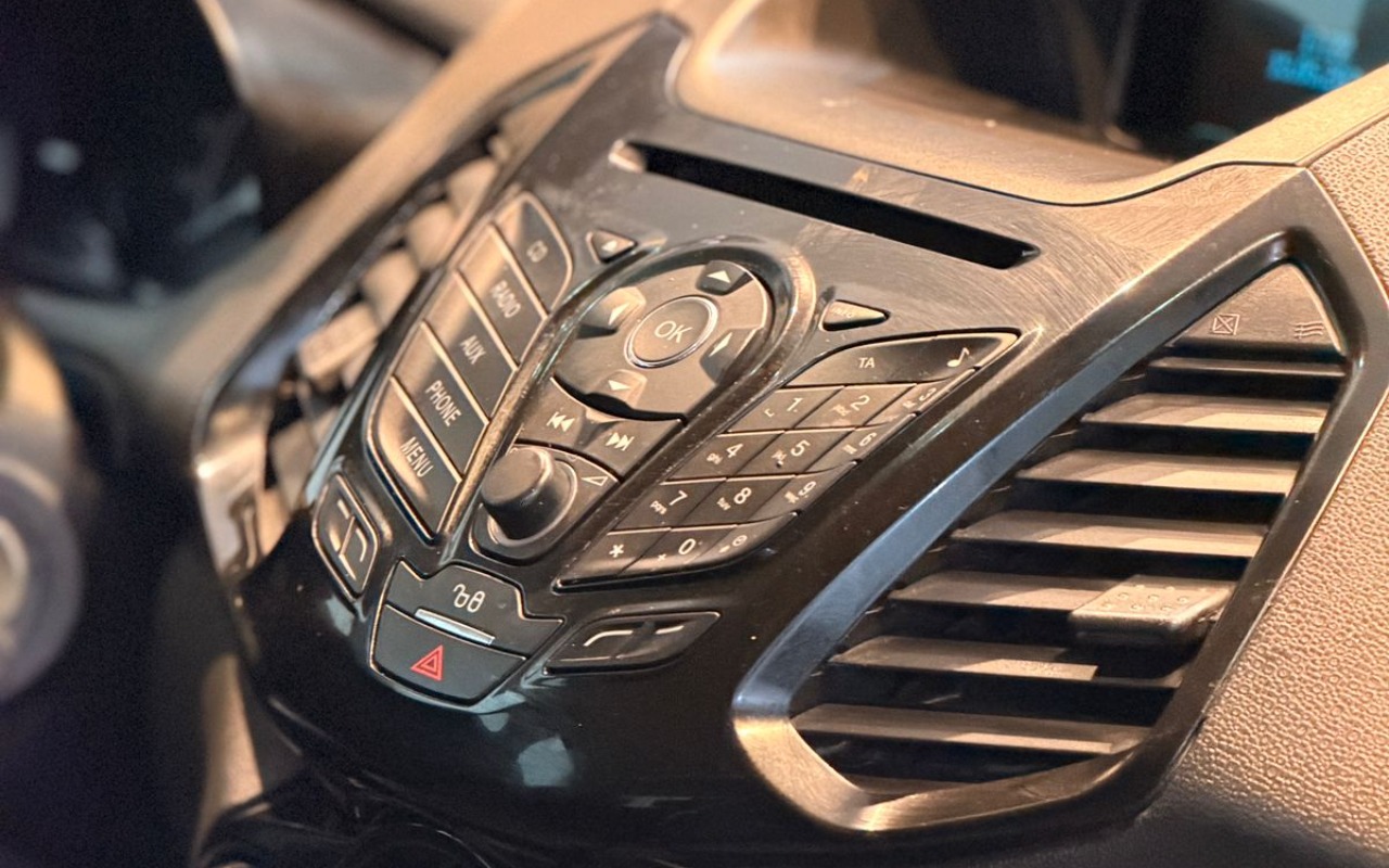 imagem-https://www.socarrao.com.br/sc-vehicle-images-prod/1506455/1778942385540-V2hhdHNBcHAgSW1hZ2UgMjAyNi0wNS0xNiBhdCAxMC41MS4zNSAoMSkuanBlZw.jpeg
