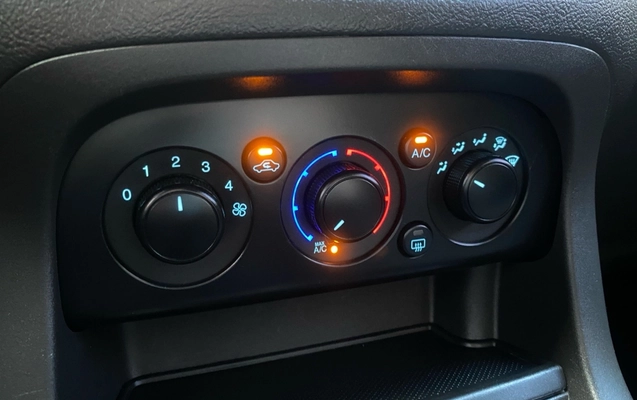imagem-https://www.socarrao.com.br/sc-vehicle-images-prod/1506474/1778939015910-aW1hZ2UxMy5qcGc.jpg