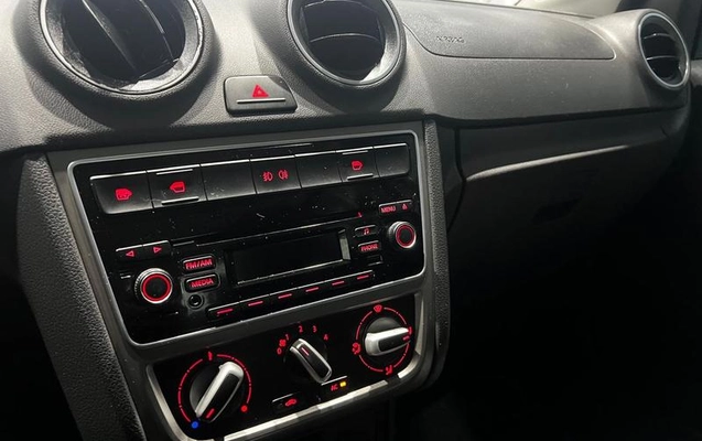 imagem-https://www.socarrao.com.br/sc-vehicle-images-prod/1506478/1789390943390-8094539_7_B_6a5d62ddd4.jpeg
