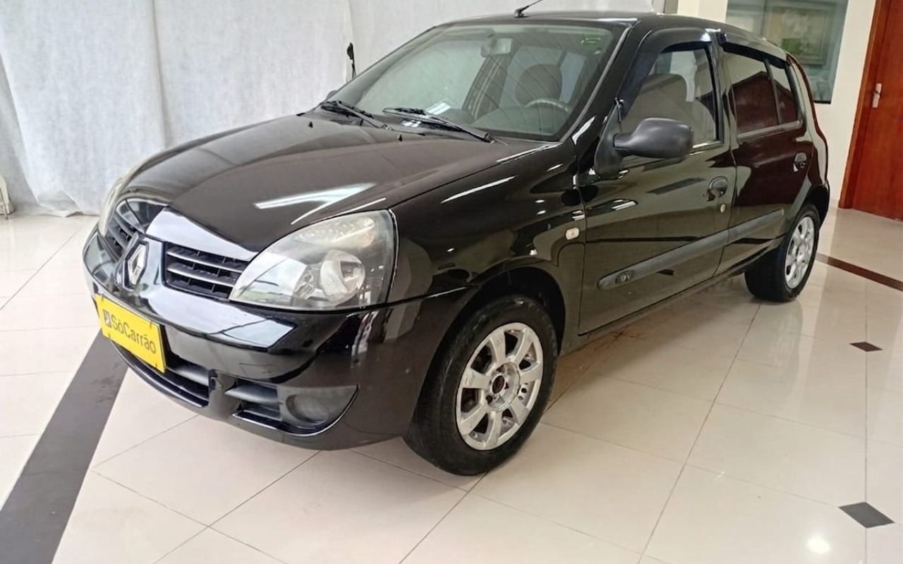 Renault Clio Hi-Flex 1.0 16V 5p na cor Preto em Curitiba / PR - 1506600