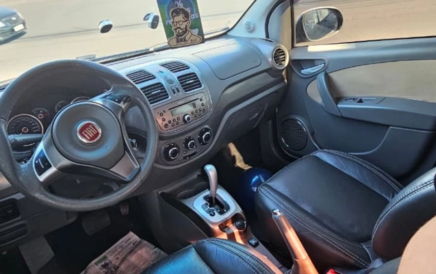 imagem-https://www.socarrao.com.br/sc-vehicle-images-prod/1506674/1778942934081-M2E1YjQ5M2UtNzQyYS00MDkwLTk1ZWYtMjJiNzllYTg1Nzg3LmpwZw.jpg