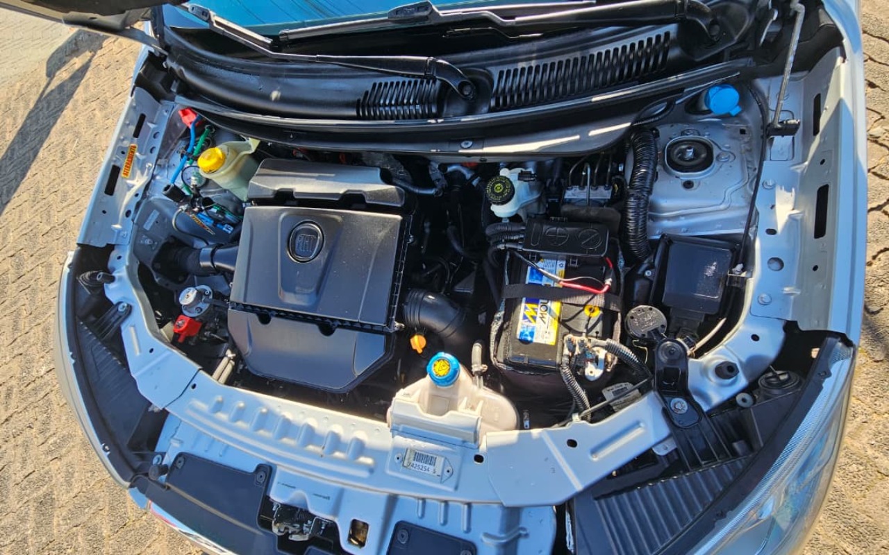 imagem-https://www.socarrao.com.br/sc-vehicle-images-prod/1506674/1778942934425-OTdmMzMwNmQtNmRhMi00YWUzLWI1YWQtMzZkYTFjMzZjZmI1LmpwZw.jpg