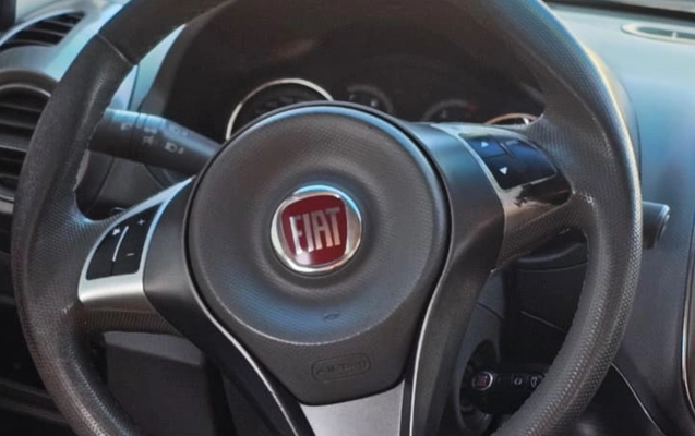 imagem-https://www.socarrao.com.br/sc-vehicle-images-prod/1506674/1778942934765-YzAzZDRmN2MtMTcxZS00YTQ5LTk3MTktYjdiMjUwODIxOWVhLmpwZw.jpg