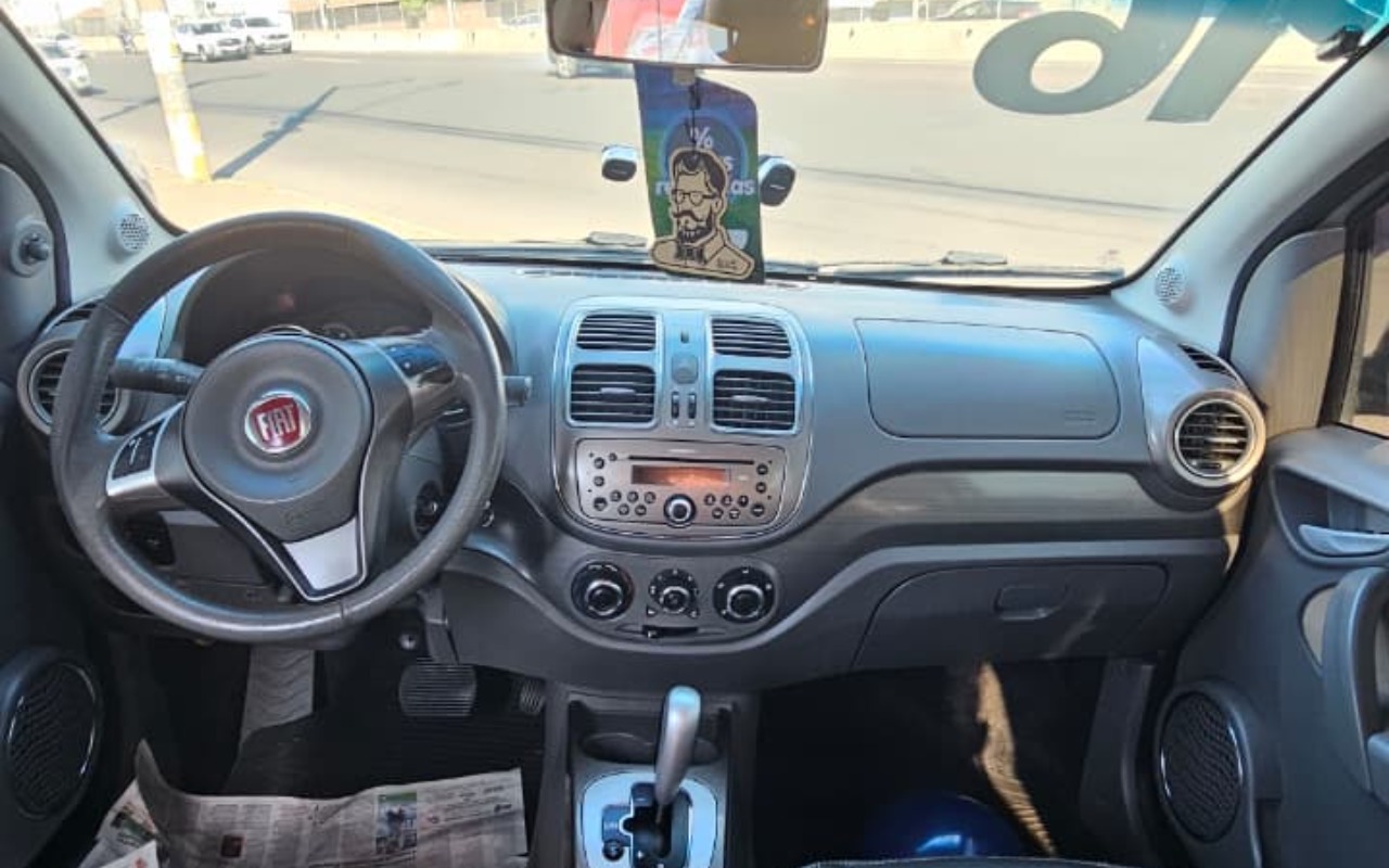 imagem-https://www.socarrao.com.br/sc-vehicle-images-prod/1506674/1778942935015-ZjEyODYxZDUtYTBlNC00ZTI2LWE3NjAtMzY3MmJkZmE5MjFmLmpwZw.jpg