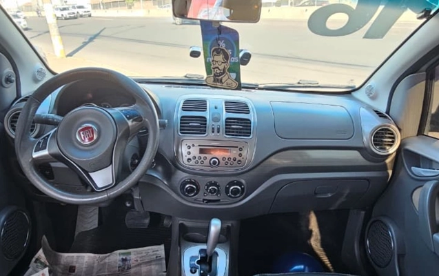 imagem-https://www.socarrao.com.br/sc-vehicle-images-prod/1506674/1778942935015-ZjEyODYxZDUtYTBlNC00ZTI2LWE3NjAtMzY3MmJkZmE5MjFmLmpwZw.jpg