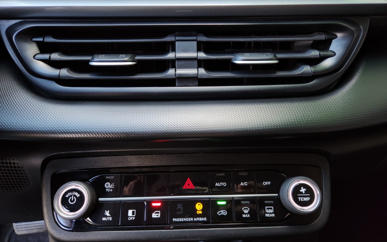 imagem-https://www.socarrao.com.br/sc-vehicle-images-prod/1506703/1778943731003-V2hhdHNBcHAgSW1hZ2UgMjAyNi0wNS0xNiBhdCAxMS40MC4zOC5qcGVn.jpeg