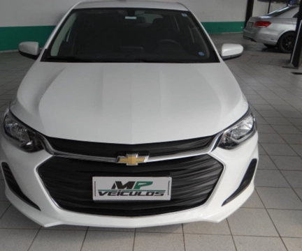Chevrolet Onix 2023 Branco — foto 1 de 3