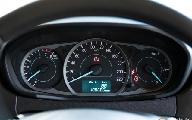 imagem-https://www.socarrao.com.br/sc-vehicle-images-prod/1507179/1786477424791-8059102_10_B_659e33f1b0.jpeg