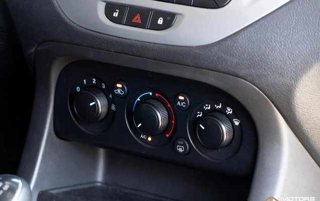 imagem-https://www.socarrao.com.br/sc-vehicle-images-prod/1507179/1786477424798-8059102_5_B_8e59b4ecf0.jpeg