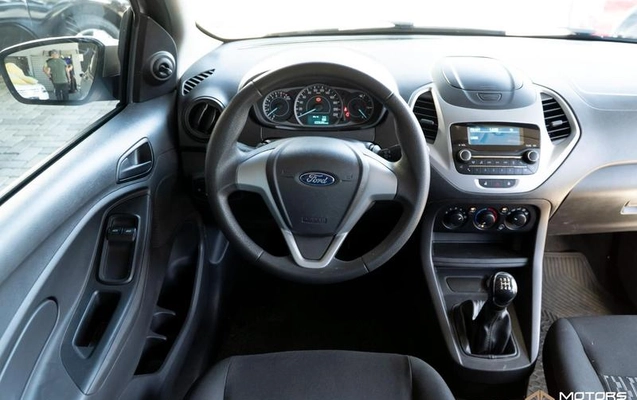 imagem-https://www.socarrao.com.br/sc-vehicle-images-prod/1507179/1786477424802-8059102_11_B_c43a2a1503.jpeg