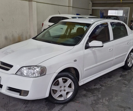 Chevrolet Astra 2010 Branco — foto 1 de 3