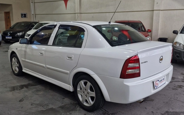 imagem-https://www.socarrao.com.br/sc-vehicle-images-prod/1507350/1778957422762-NC5qcGVn.jpeg