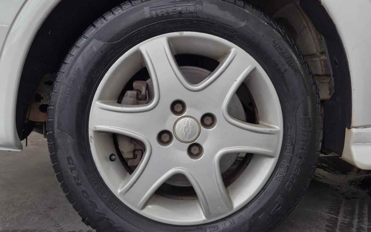 imagem-https://www.socarrao.com.br/sc-vehicle-images-prod/1507350/1778957424093-MTUuanBlZw.jpeg