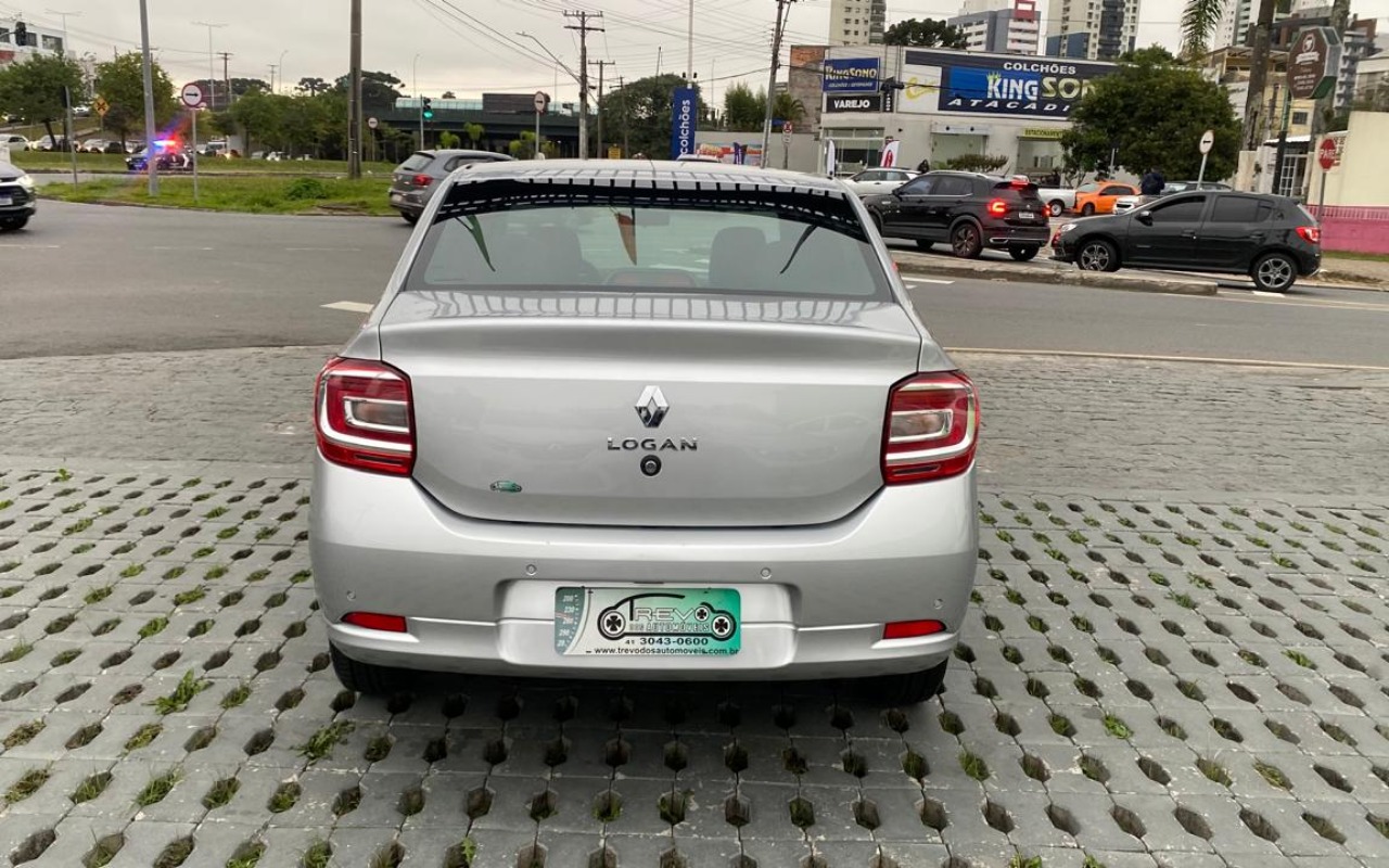 imagem-https://www.socarrao.com.br/sc-vehicle-images-prod/1507805/1780755134796-OC5qcGVn.jpeg